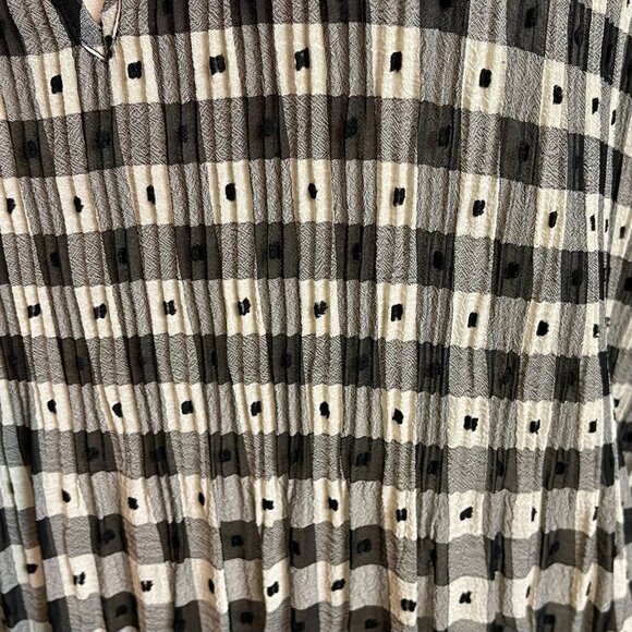 MAX STUDIO ~ Black and White Print Sleeveless Top ~ Size XL - Picture 8 of 8